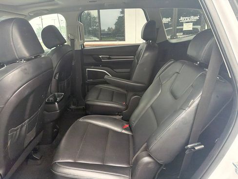 Used 2025 Kia Telluride S AWD/4WD image 6