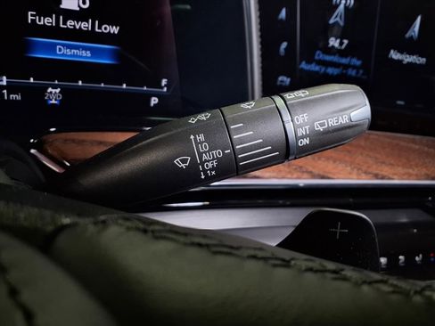 Used 2021 Cadillac Escalade Sport Platinum w/ LPO, ONYX Package image 11