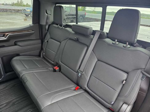 Certified 2025 GMC Sierra 1500 Elevation w/ Elevation Premium Package AWD/4WD image 17