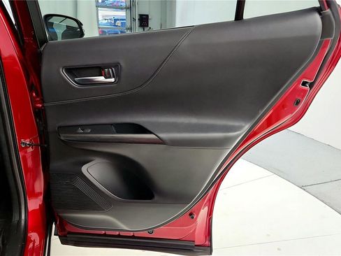 Certified 2023 Toyota Venza Nightshade image 19