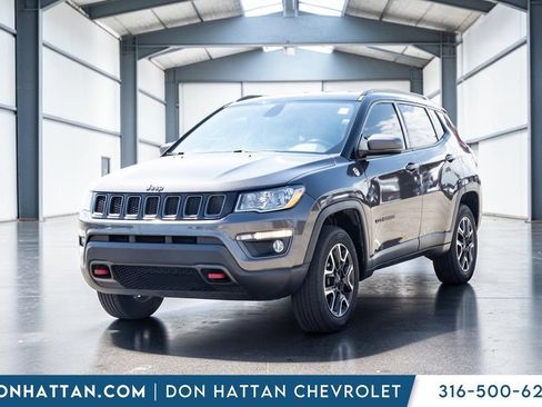 Used 2020 Jeep Compass Trailhawk AWD/4WD image 18
