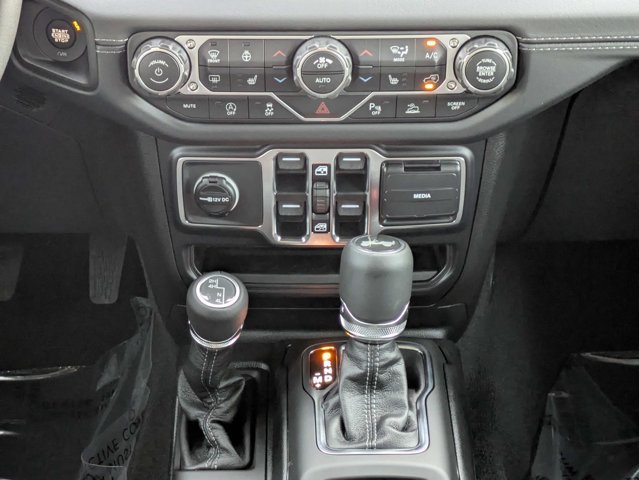 New 2027 Jeep Wrangler Unlimited Sahara AWD/4WD image 19