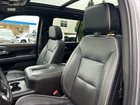 Used 2021 Chevrolet Tahoe Premier w/ Premium Package image 20