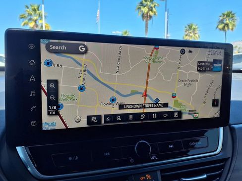 Used 2023 Nissan Altima 2.5 SV w/ SV Premium Package image 6