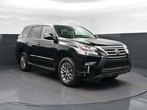 Used 2019 Lexus GX 460 Luxury AWD/4WD image 9