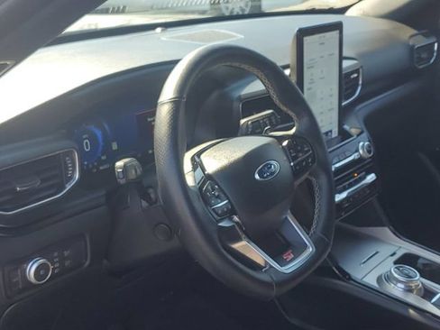 Used 2022 Ford Explorer ST w/ Equipment Group 401A AWD/4WD image 11
