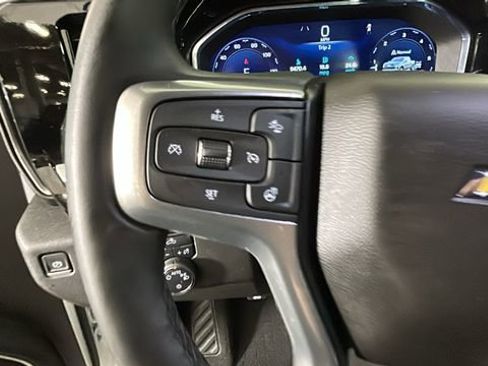 Used 2025 Chevrolet Silverado 1500 LT AWD/4WD image 16