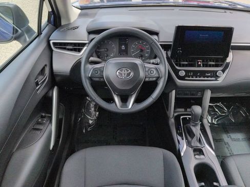 Certified 2025 Toyota Corolla Cross LE FWD image 16