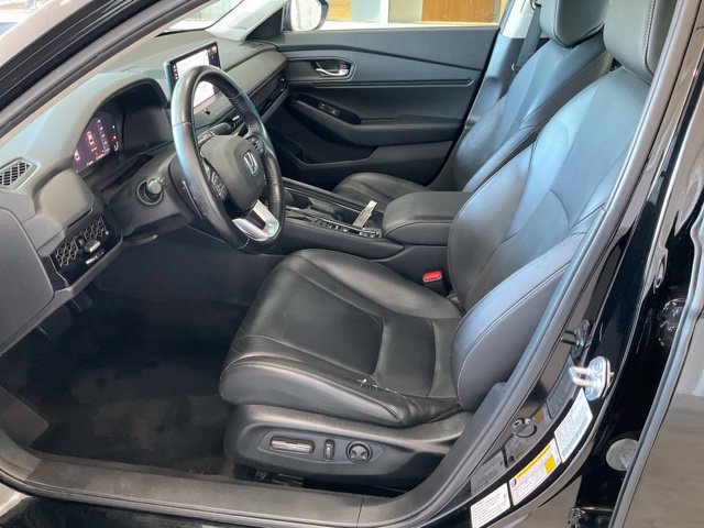 Used 2023 Honda Accord Touring image 4