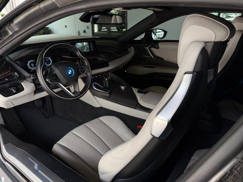 Used 2015 BMW i8 AWD/4WD image 24