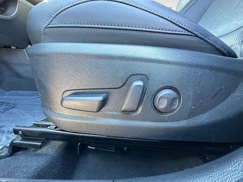 Used 2025 Kia Seltos EX AWD/4WD image 16
