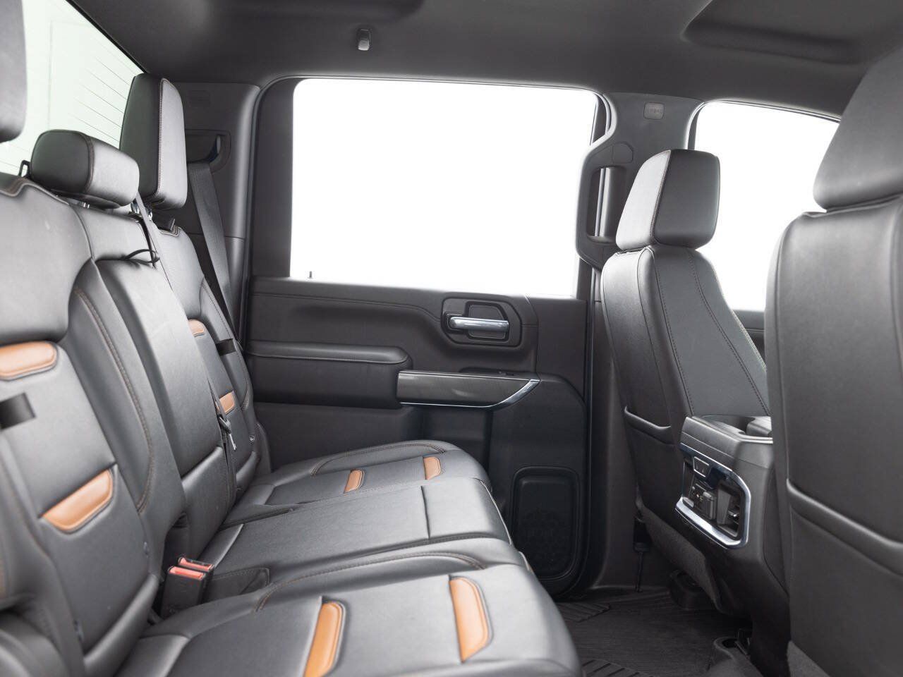Used 2022 GMC Sierra 3500 AT4 w/ Snow Plow Prep/Camper Package AWD/4WD image 33