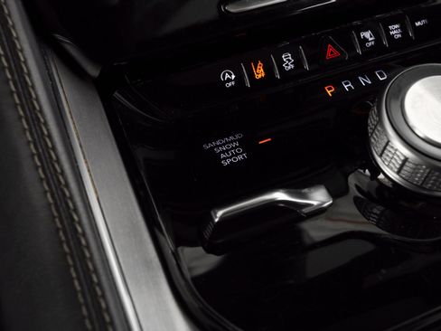 Used 2024 Jeep Wagoneer Series II image 34