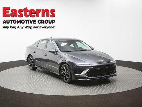 Used 2025 Hyundai Sonata SEL FWD image 50
