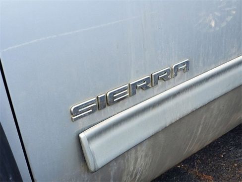 Used 2011 GMC Sierra 1500 SLT w/ SLT Convenience Package image 3