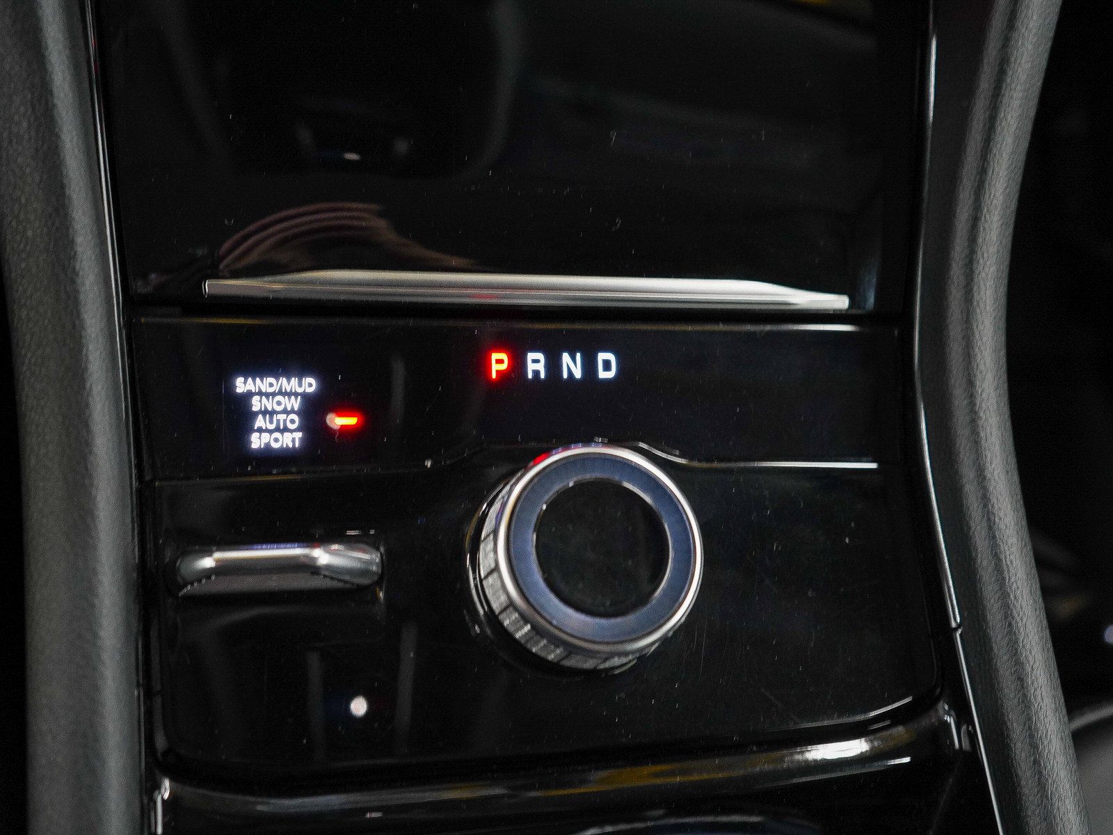 Used 2023 Jeep Grand Cherokee Limited AWD/4WD image 24