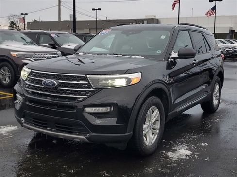 Certified 2023 Ford Explorer XLT w/ Equipment Group 202A image 2