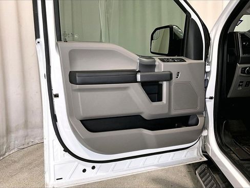 Used 2020 Ford F150 XLT w/ Equipment Group 302A Luxury image 21