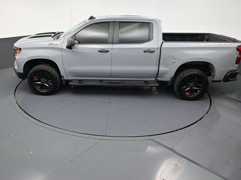 Used 2025 Chevrolet Silverado 1500 Custom Trail Boss AWD/4WD image 14
