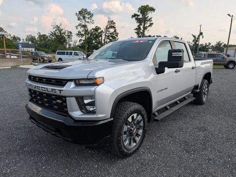 Used 2022 Chevrolet Silverado 2500 Custom w/ Custom Convenience Package AWD/4WD image 1