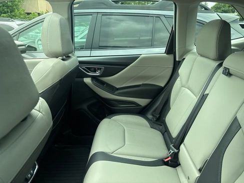 Used 2022 Subaru Forester Limited AWD/4WD image 5
