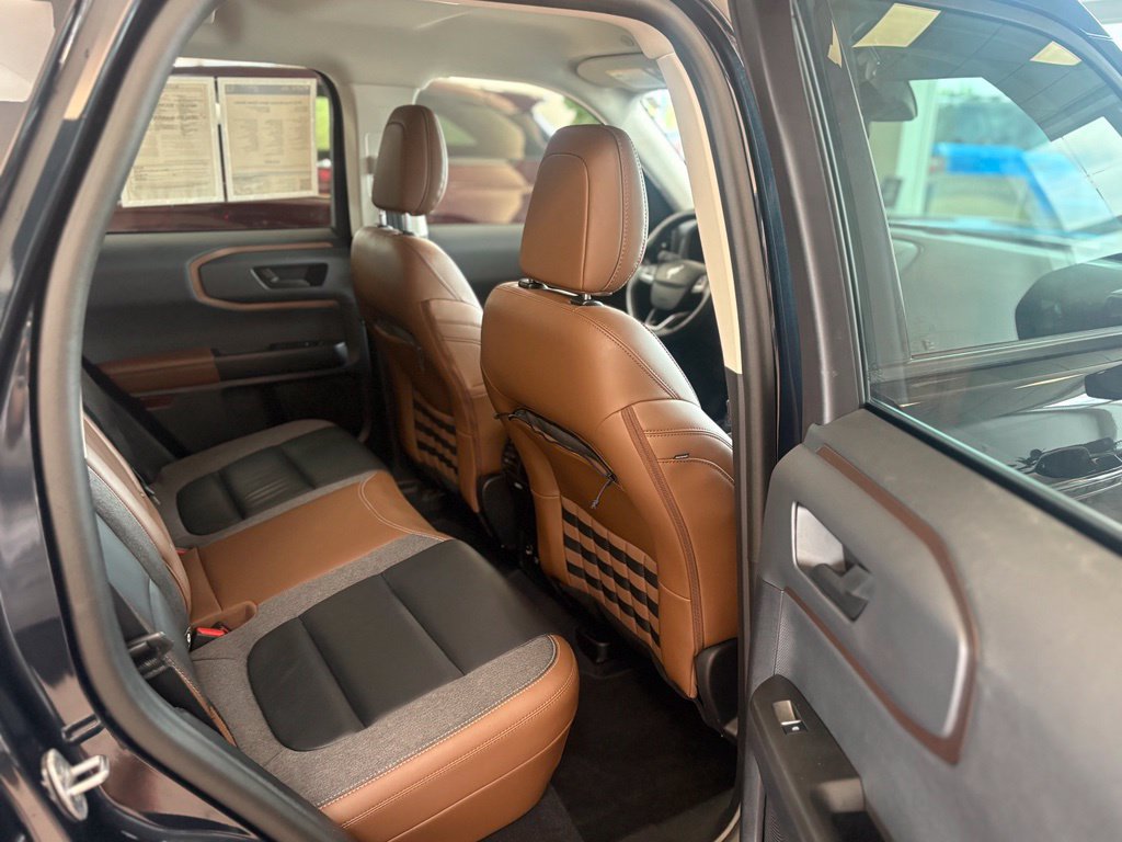 Used 2023 Ford Bronco Sport Outer Banks AWD/4WD image 29