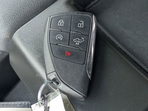 Used 2025 GMC Sierra 1500 SLT AWD/4WD image 29