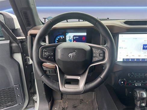 Used 2023 Ford Bronco Outer Banks image 13