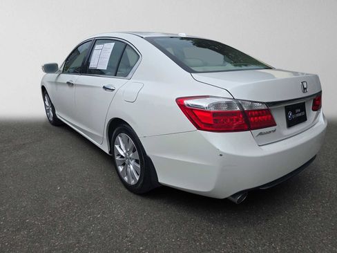 Used 2015 Honda Accord EX-L image 5