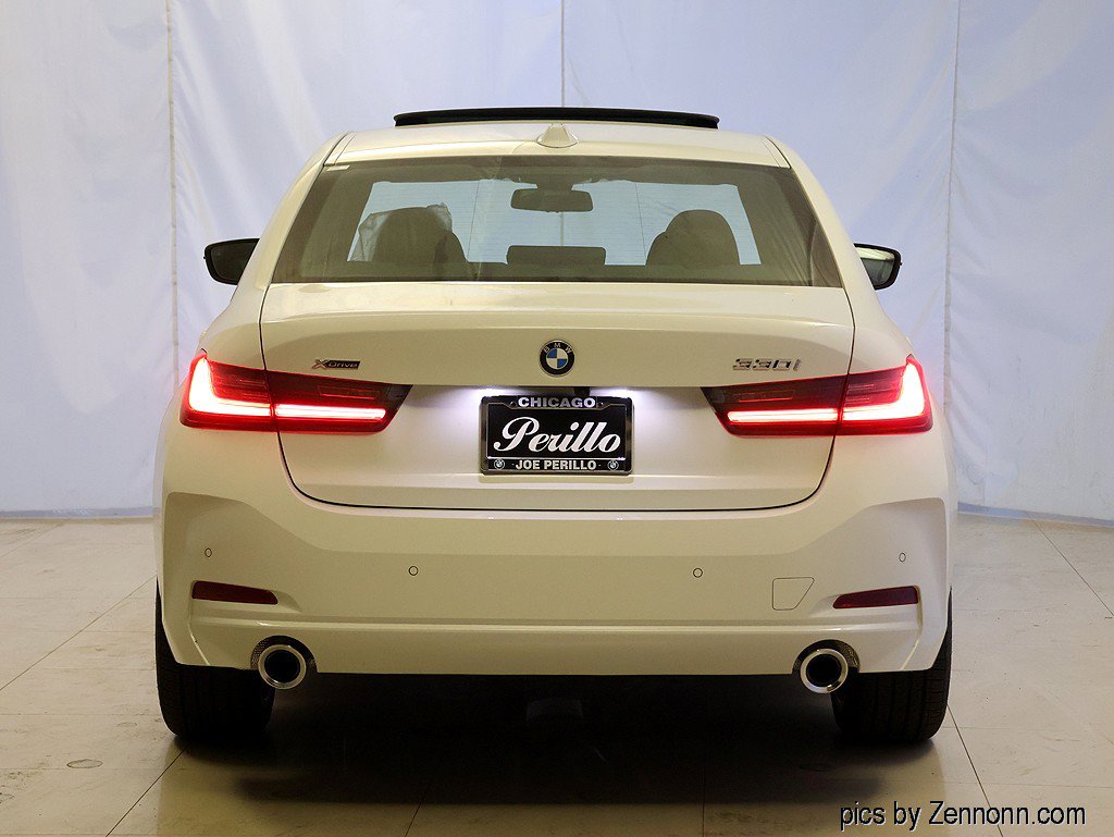 Used 2026 BMW 330i xDrive Sedan w/ Premium Package AWD/4WD image 7