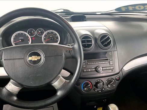 Used 2011 Chevrolet Aveo5 LT w/ Power and Convenience Package image 8