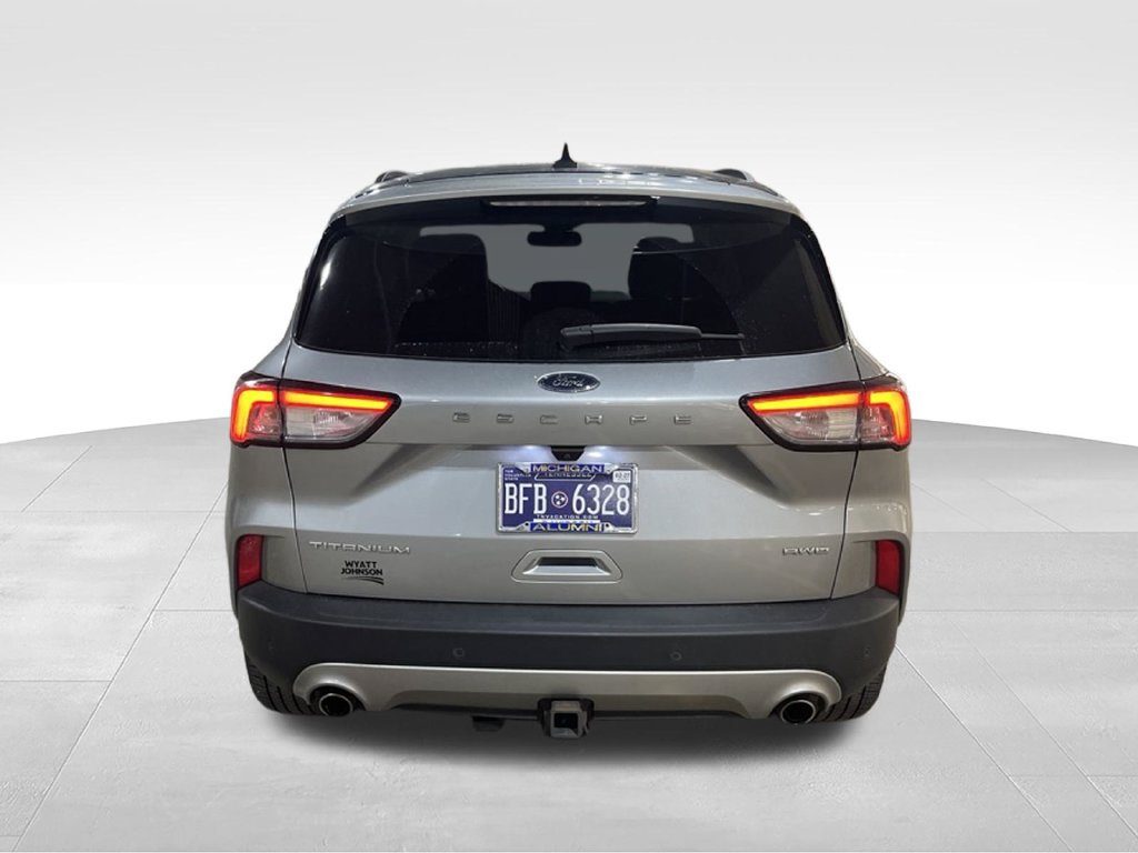 Used 2022 Ford Escape Titanium w/ Titanium Elite Package AWD/4WD image 9