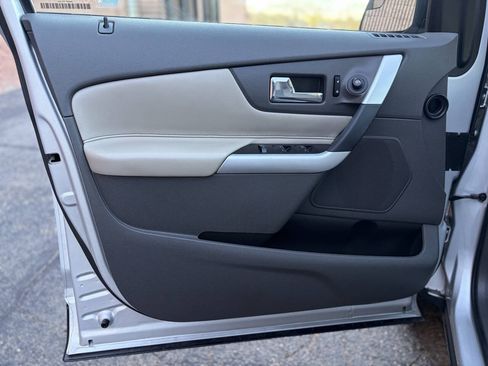 Used 2013 Ford Edge SEL FWD image 11