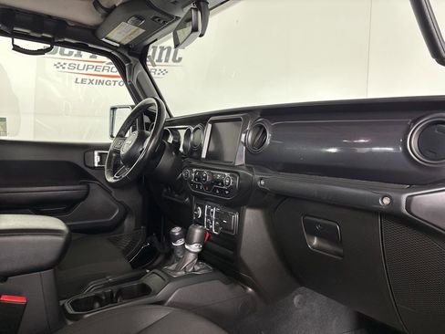 Used 2022 Jeep Gladiator Sport AWD/4WD image 26
