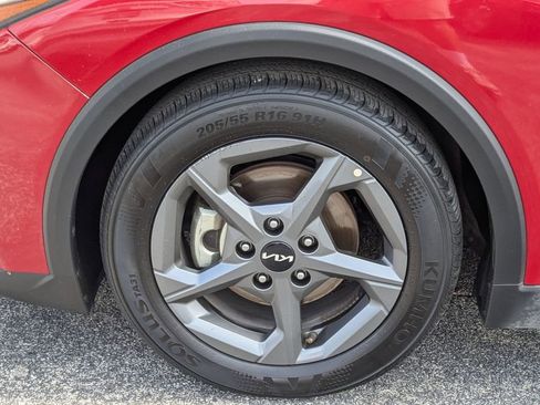 Used 2025 Kia K4 FWD image 29