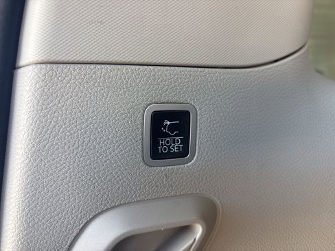 Used 2022 Jeep Wagoneer Series II w/ Premium Group I image 21