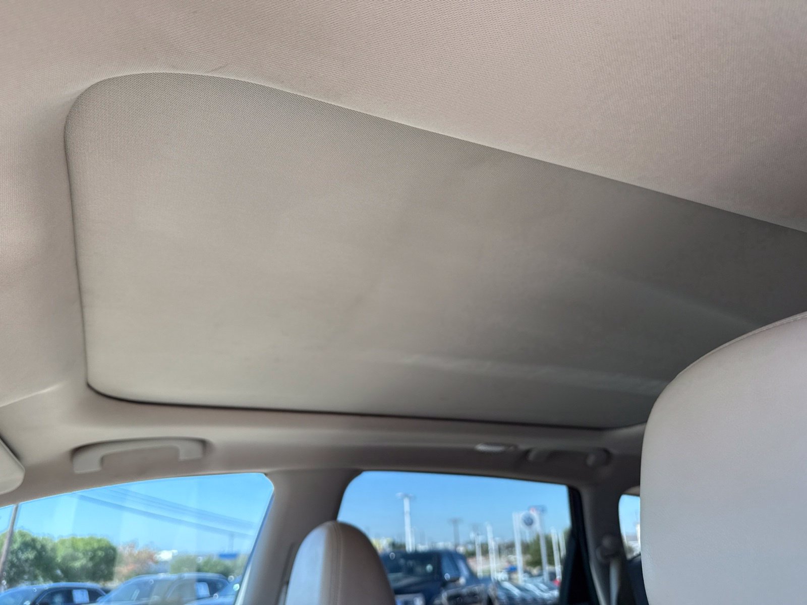 Used 2015 Nissan Murano Platinum w/ Platinum Technology Package FWD image 12
