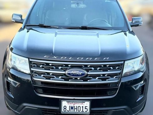 Used 2019 Ford Explorer XLT w/ Equipment Group 202A FWD image 4