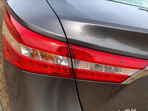 Used 2015 Toyota Avalon XLE image 28