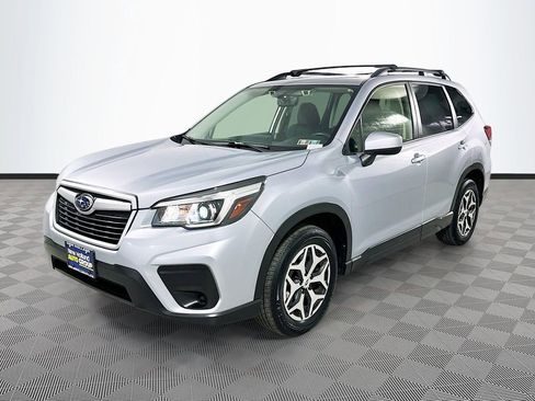 Used 2019 Subaru Forester Premium w/ Popular Package #1 AWD/4WD image 3