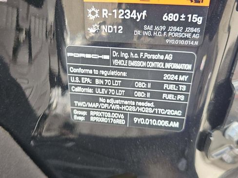 Used 2024 Porsche Cayenne Coupe w/ Premium Package Plus AWD/4WD image 18