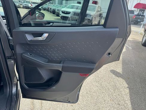 Used 2020 Ford Escape SE image 20