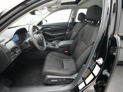 Used 2023 Honda Accord EX image 32