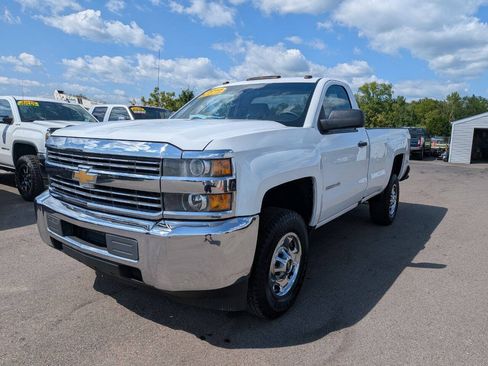 Used 2015 Chevrolet Silverado 2500 W/T w/ WT Convenience Package AWD/4WD image 3