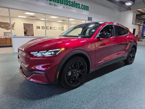 Used 2024 Ford Mustang Mach-E Select w/ Comfort Package Lite image 2