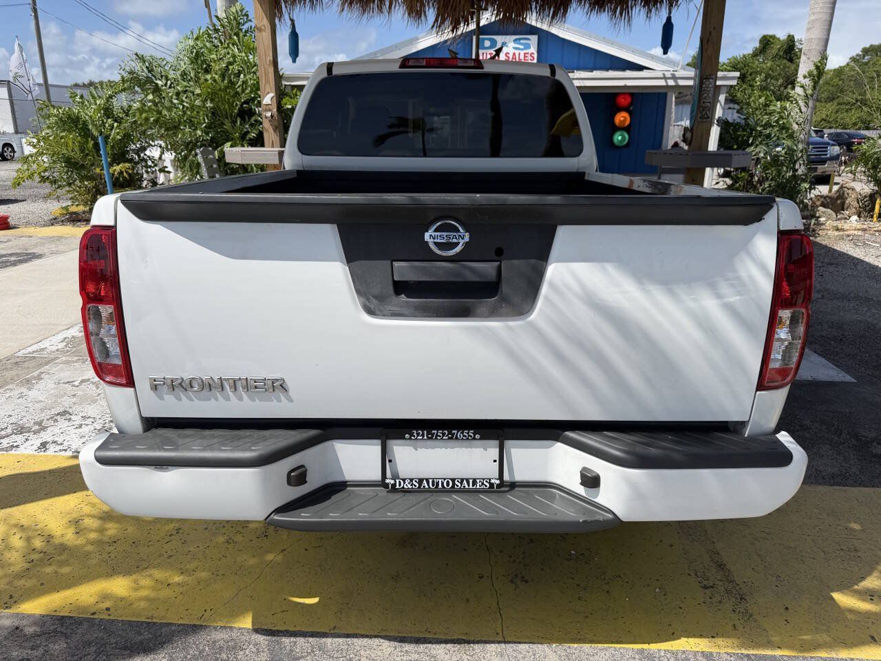 Used 2021 Nissan Frontier S RWD image 6