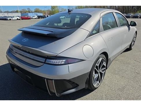 Used 2024 Hyundai Ioniq 6 SEL AWD/4WD image 3