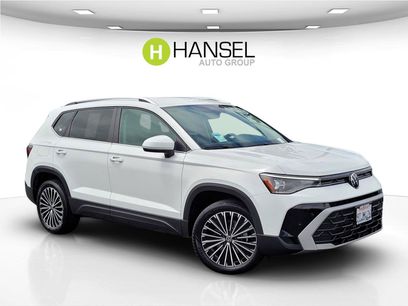 Certified 2025 Volkswagen Taos SE