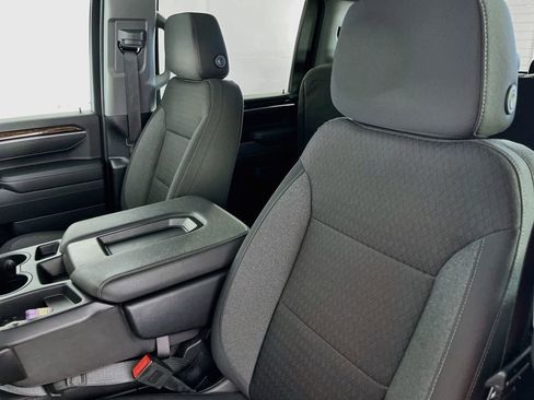 Used 2025 GMC Sierra 2500 SLE w/ SLE Convenience Package AWD/4WD image 27