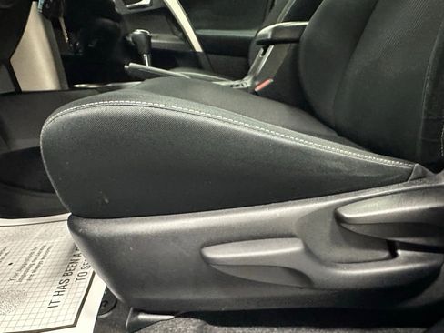 Used 2015 Toyota RAV4 XLE image 12
